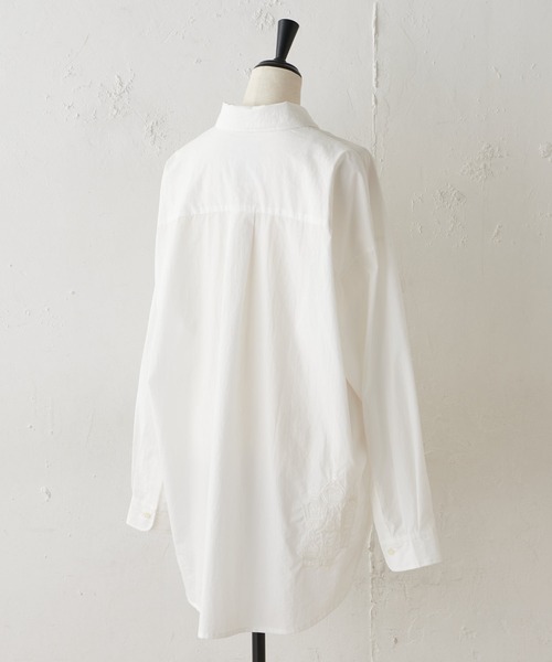 BEARDSLEY（ビアズリー）の「香水瓶刺繍シャツ（シャツ/ブラウス・レディース・ホワイト/ネイビー・FREE）」の17枚目の写真