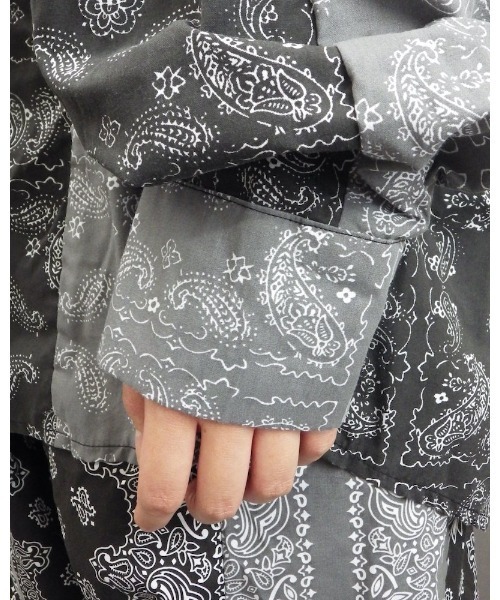 VIBGYOR（ヴィブジョー）の「【Re:one】-NINE NUTS-  Bandana switching L/S shirt(MA)（シャツ/ブラウス・メンズ・ブラック/ネイビー・FREE）」の13枚目の写真