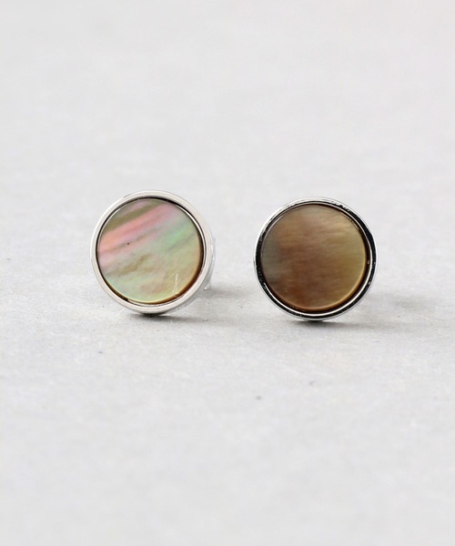 Manon's Selection(マノンズセレクション)の「サークルシェルキャッチピアス(ピアス(両耳用)・レディース・シルバー/ゴールド・ONE SIZE)」の3枚目の写真