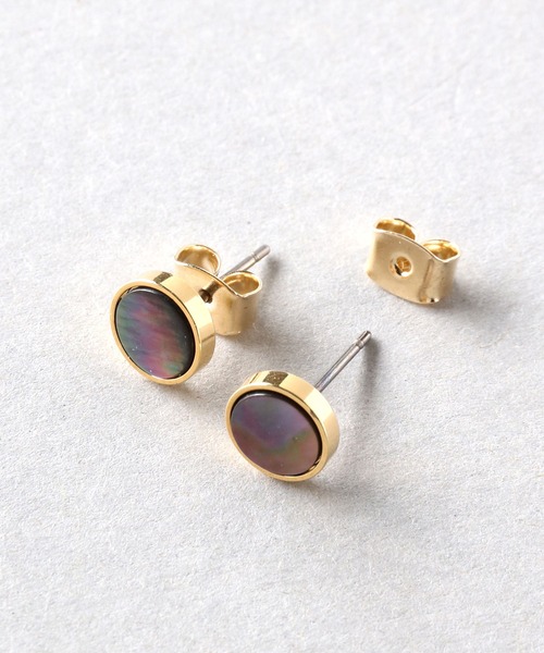 Manon's Selection(マノンズセレクション)の「サークルシェルキャッチピアス(ピアス(両耳用)・レディース・シルバー/ゴールド・ONE SIZE)」の4枚目の写真