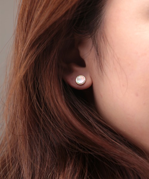 Manon's Selection(マノンズセレクション)の「サークルシェルキャッチピアス(ピアス(両耳用)・レディース・シルバー/ゴールド・ONE SIZE)」の6枚目の写真