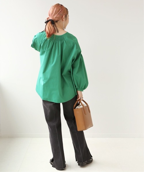 Simplicite（サンプリシテ）の「2WAYシャーリングチュニックシャツ◆（シャツ/ブラウス・レディース・ブラック/グリーン・FREE）」の11枚目の写真