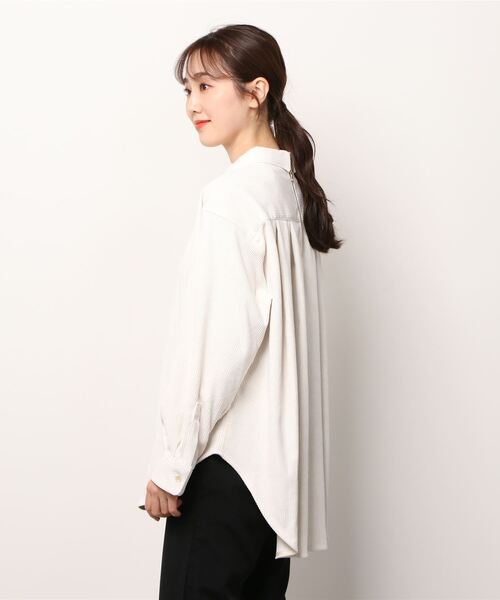 Munich（ミューニック）の「Munich(ミューニック) ストレッチコーデュロイバックジップシャツブラウス（シャツ/ブラウス・レディース・ホワイト・FREE）」の3枚目の写真