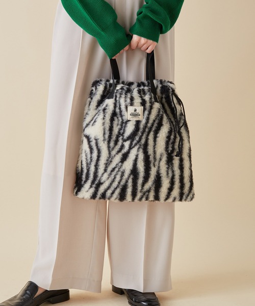 COLD BREAKER（コールドブレーカー）の「【COLDBREKER】ボアバッグ（ハンドバッグ・レディース・ブラック/ピンク/キャメル・FREE）」の2枚目の写真