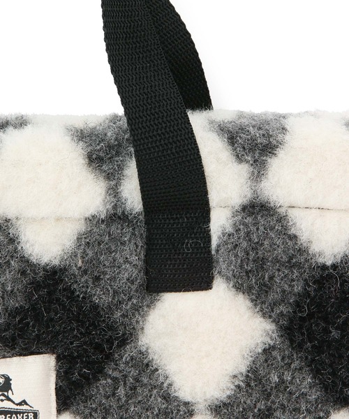 COLD BREAKER（コールドブレーカー）の「【COLDBREKER】ボアバッグ（ハンドバッグ・レディース・ブラック/ピンク/キャメル・FREE）」の13枚目の写真