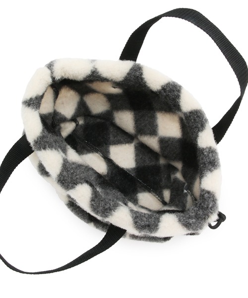 COLD BREAKER（コールドブレーカー）の「【COLDBREKER】ボアバッグ（ハンドバッグ・レディース・ブラック/ピンク/キャメル・FREE）」の9枚目の写真