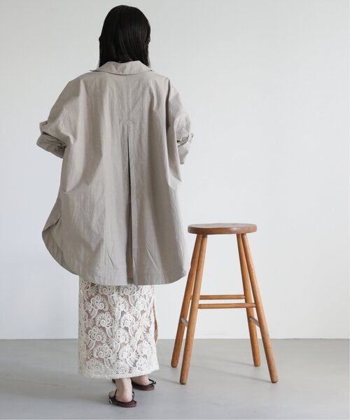 MJUKA.（ミューカ）の「ORIHIMEDAKI DYEING WIDE SHILHOUETTE COAT（その他アウター・レディース・ベージュ/ブラウン・FREE）」の10枚目の写真