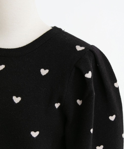 DearMyLove(ディアマイラブ)の「ハートボリューム袖ニットトップス(ニット/セーター・レディース・サックスブルー/ホワイト/ブラック×ピンク/オフホワイト/ブラック×ホワイト/ベビーピンク・LARGE/X-LARGE/MEDIUM)」の17枚目の写真