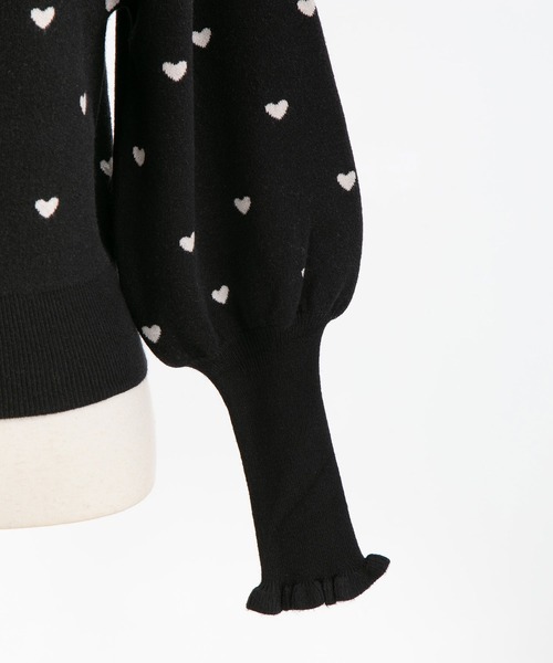DearMyLove(ディアマイラブ)の「ハートボリューム袖ニットトップス(ニット/セーター・レディース・サックスブルー/ホワイト/ブラック×ピンク/オフホワイト/ブラック×ホワイト/ベビーピンク・LARGE/X-LARGE/MEDIUM)」の11枚目の写真
