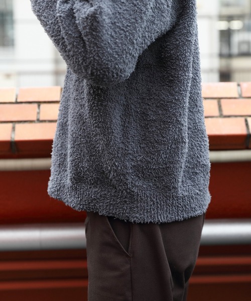 8(eight)(エイト)の「モコモコクルーニットニット(ニット/セーター・メンズ・グレイッシュベージュ/チャコール・MEDIUM/LARGE)」の6枚目の写真