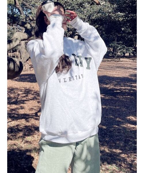 GYDA（ジェイダ）の「BRAVERYスウェットTOPS（Tシャツ/カットソー・レディース・ライトグレー/チャコールグレー/ベージュ・FREE）」の13枚目の写真