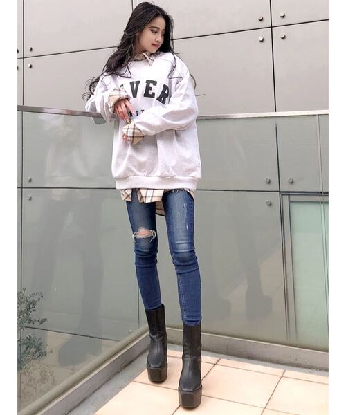 GYDA（ジェイダ）の「BRAVERYスウェットTOPS（Tシャツ/カットソー・レディース・ライトグレー/チャコールグレー/ベージュ・FREE）」の15枚目の写真