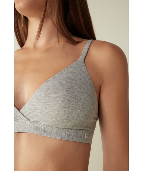 Intimissimi（インティミッシミ）の「Emma ナチュラルコットン トライアングルブラ 【オンライン限定・ノンワイヤー・パッドなし・蒸れにくい・ナチュラル・盛らない】（ブラジャー・レディース・ブラック/ベージュ/ヘザーグレー/ヘザーチャコール/ホワイト・70B/75C/80B/75B/80C/85B）」の19枚目の写真