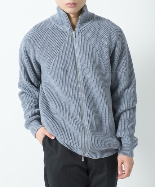 BATONER(バトナー)の「【BATONER】シグネチャー片畔ドライバーズニット SIGNATURE DRIVERS KNIT/BN-22SM-002(カーディガン/ボレロ・メンズ・ベージュ/グレイッシュブルー・2/3)」の9枚目の写真