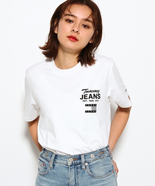 tommy jeans(トミー ジーンズ)の「ロゴプリントTシャツ(Tシャツ/カットソー・メンズ・ブラック/ホワイト・LARGE/MEDIUM/SMALL/X-LARGE)」の2枚目の写真