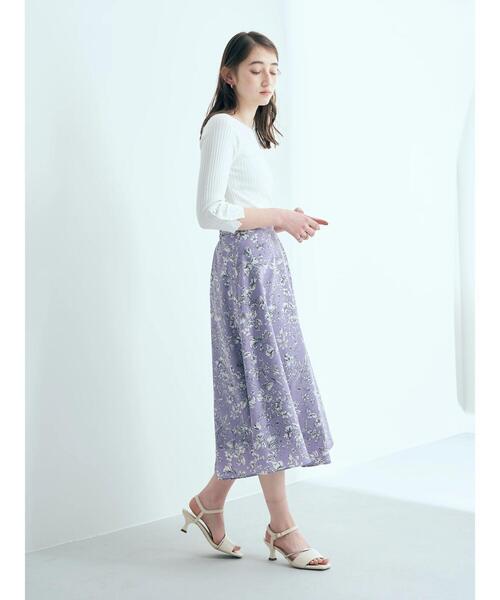 YECCA VECCA(イェッカヴェッカ)の「P.フラワー柄フレアスカート(スカート・レディース・ブラック/ラベンダー・M)」の9枚目の写真