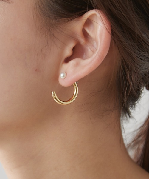 Chico（チコ）の「ミニパールフープキャッチピアス（ピアス（両耳用）・レディース・シルバー/ゴールド・FREE）」の2枚目の写真