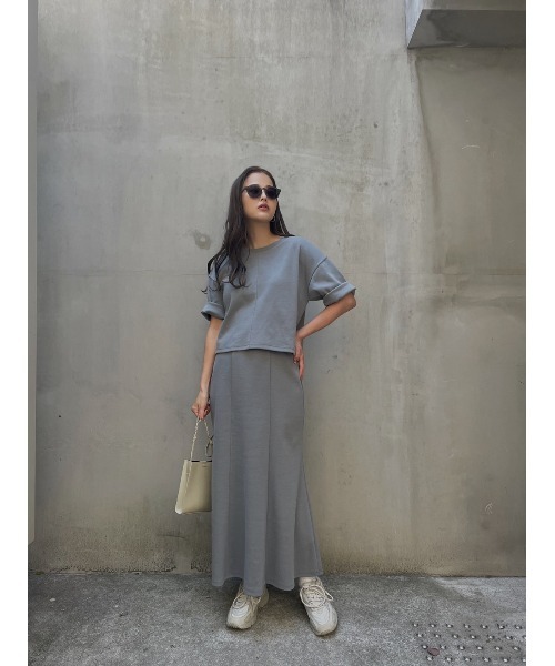 TRUNC(トランクエイティーエイト)の「Back Hem Cut Tops × Flare Skirt(ワンピース・レディース・ホワイト/ブラック/グレー・FREE)」の1枚目の写真