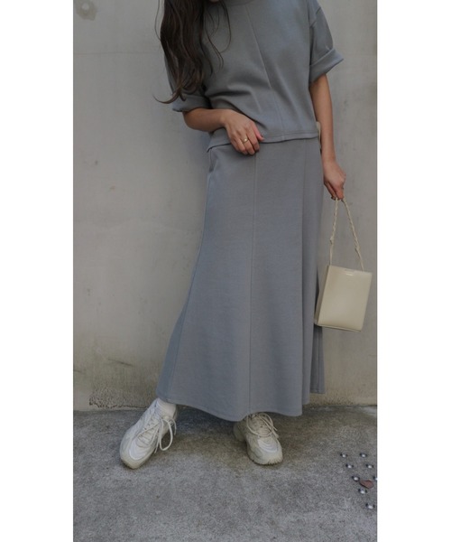 TRUNC(トランクエイティーエイト)の「Back Hem Cut Tops × Flare Skirt(ワンピース・レディース・ホワイト/ブラック/グレー・FREE)」の17枚目の写真