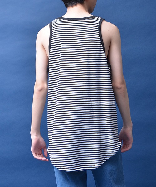 MinoriTY(マイノリティ)の「【MinoriTY】タンクトップ セミロング丈 裾ラウンドタイプ レイヤード Tシャツ重ね着用 インナー メンズ(タンクトップ・メンズ・ブラック/ホワイト/グレー/モカ/ピンク/ブラック×ホワイト/ラベンダー・M/L)」の14枚目の写真