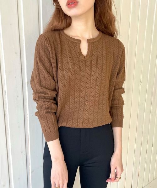 GIMME GIMME(ギミーギミー)の「【GIMME GIMME】Key collar knit gimw22s003(ニット/セーター・レディース・ブラウン/アイボリー・L/M)」の1枚目の写真