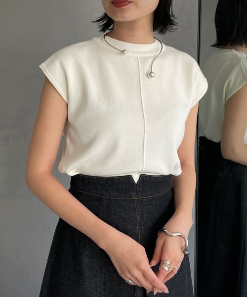 &g'aime（アンジェム）の「【&g’aime】ミラノリブフレンチスリーブニット（ニット/セーター・レディース・ホワイト/ブラック/グレー/グリーン/グレイッシュベージュ・FREE）」の6枚目の写真