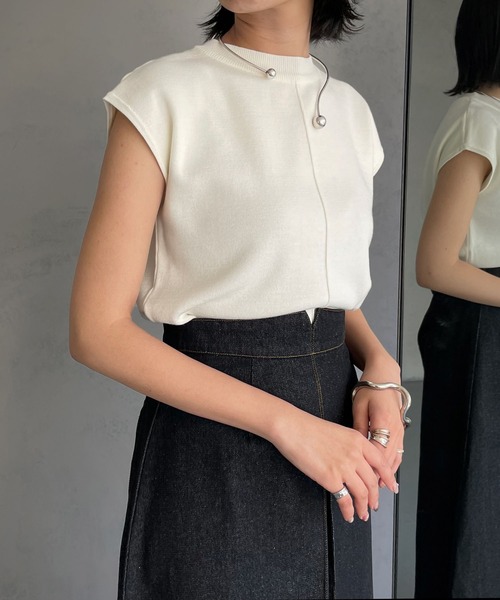 &g'aime（アンジェム）の「【&g’aime】ミラノリブフレンチスリーブニット（ニット/セーター・レディース・ホワイト/ブラック/グレー/グリーン/グレイッシュベージュ・FREE）」の8枚目の写真