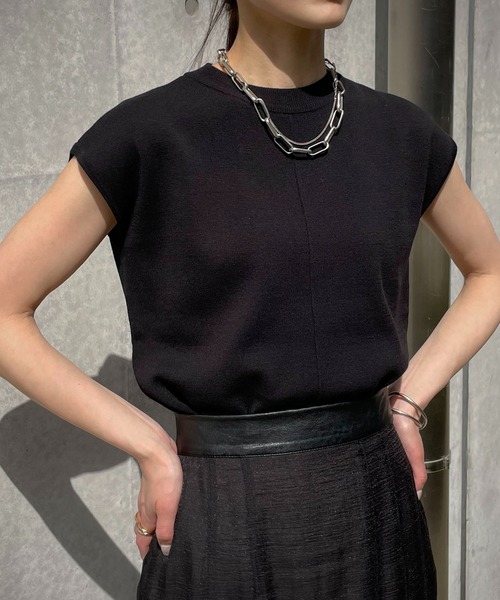 &g'aime（アンジェム）の「【&g’aime】ミラノリブフレンチスリーブニット（ニット/セーター・レディース・ホワイト/ブラック/グレー/グリーン/グレイッシュベージュ・FREE）」の16枚目の写真