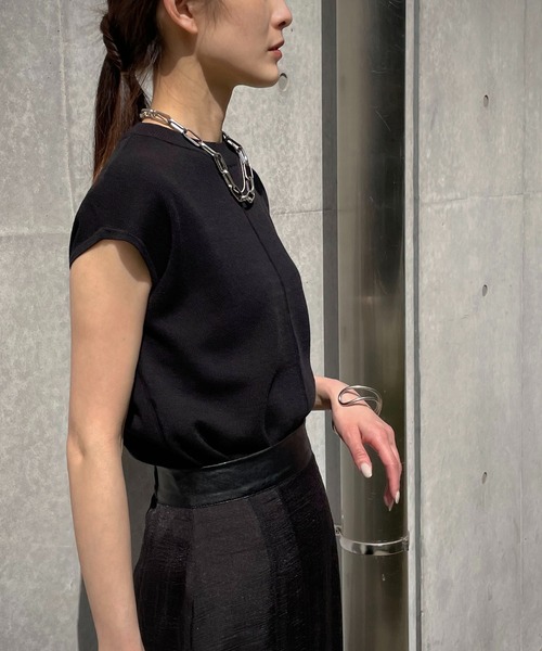 &g'aime（アンジェム）の「【&g’aime】ミラノリブフレンチスリーブニット（ニット/セーター・レディース・ホワイト/ブラック/グレー/グリーン/グレイッシュベージュ・FREE）」の19枚目の写真