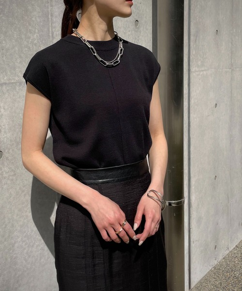 &g'aime（アンジェム）の「【&g’aime】ミラノリブフレンチスリーブニット（ニット/セーター・レディース・ホワイト/ブラック/グレー/グリーン/グレイッシュベージュ・FREE）」の18枚目の写真