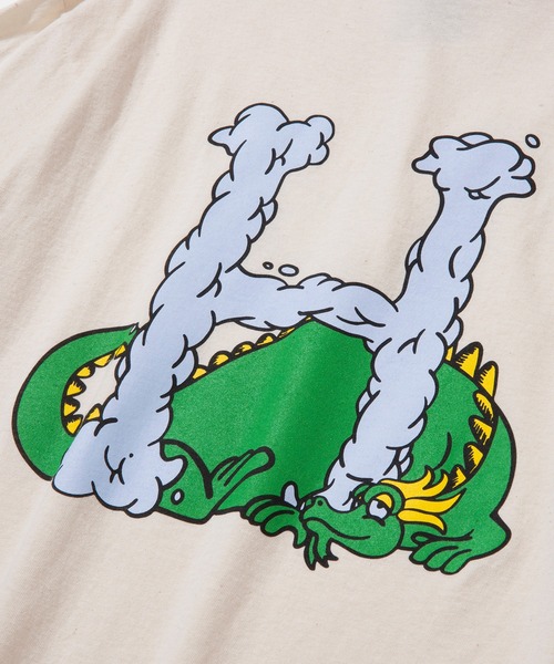 HUF ドラゴンプリント クルーネック HUF ドラゴンプリント クルーネック