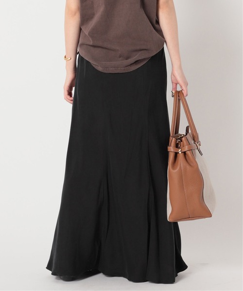 AP STUDIO（エーピーストゥディオ）の「Newフィブリルキュプラスカート（スカート・レディース・ブラック/ネイビー/カーキ/オレンジ・38/36）」の17枚目の写真