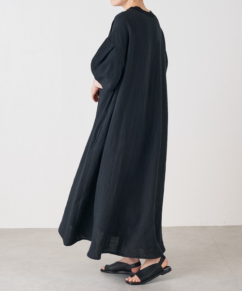 BEARDSLEY（ビアズリー）の「【低身長・ぽっちゃり・高身長にも2サイズ展開】袖バルーンリネンTワンピース（ワンピース・レディース・ブラック/ライトグレー・1/0）」の14枚目の写真