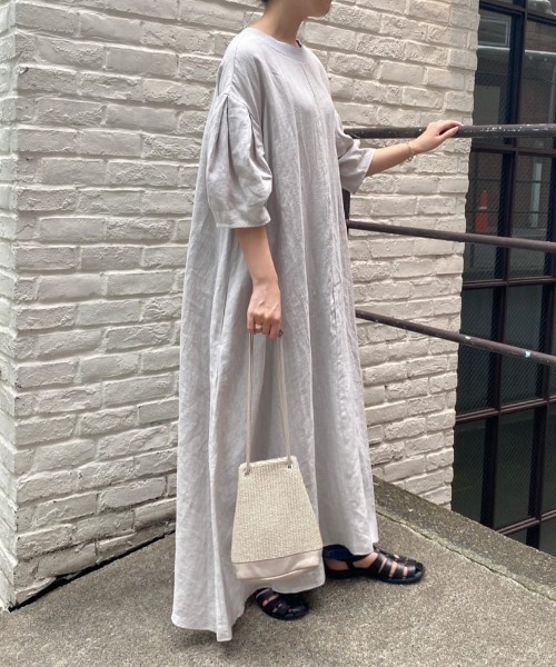 BEARDSLEY（ビアズリー）の「【低身長・ぽっちゃり・高身長にも2サイズ展開】袖バルーンリネンTワンピース（ワンピース・レディース・ブラック/ライトグレー・1/0）」の16枚目の写真