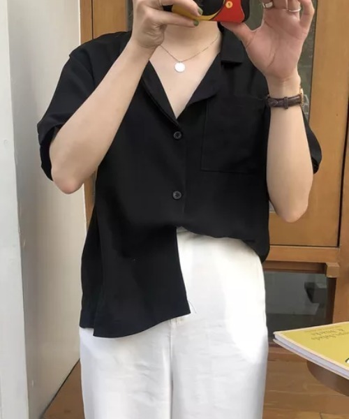 everycoco(エブリーココ)の「オープンカラールーズ開襟シャツ(シャツ/ブラウス・レディース・ブラック/イエロー/ブルー/アイボリー/ミント・FREE)」の12枚目の写真