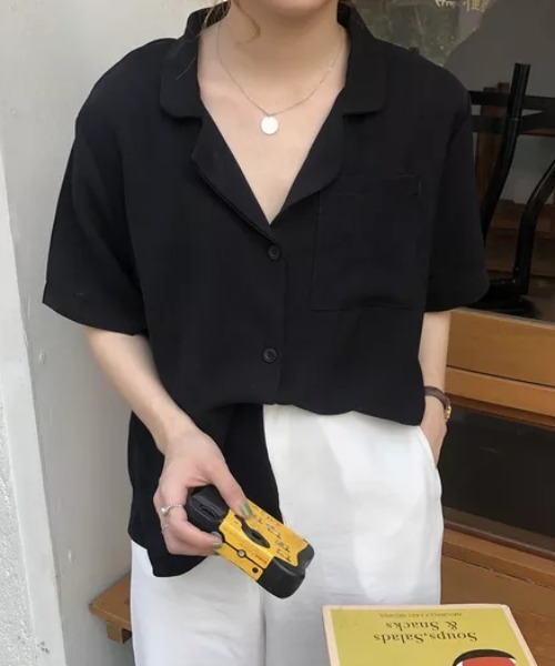 everycoco(エブリーココ)の「オープンカラールーズ開襟シャツ(シャツ/ブラウス・レディース・ブラック/イエロー/ブルー/アイボリー/ミント・FREE)」の11枚目の写真