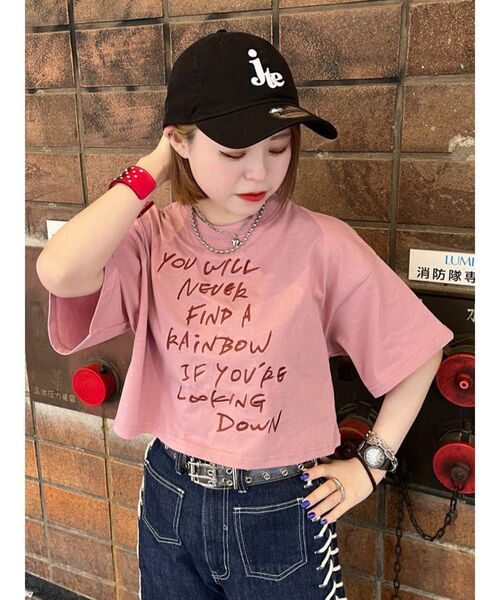 jouetie(ジュエティ)の「グランジロゴクロップド Tシャツ(Tシャツ/カットソー・レディース・ブラック/ピンク/オフホワイト・MEDIUM)」の3枚目の写真