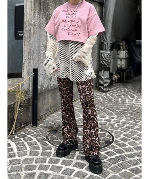 jouetie(ジュエティ)の「グランジロゴクロップド Tシャツ(Tシャツ/カットソー・レディース・ブラック/ピンク/オフホワイト・MEDIUM)」の5枚目の写真