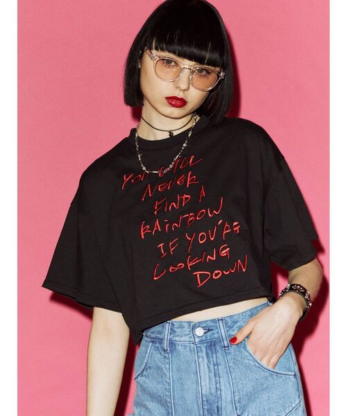 jouetie(ジュエティ)の「グランジロゴクロップド Tシャツ(Tシャツ/カットソー・レディース・ブラック/ピンク/オフホワイト・MEDIUM)」の10枚目の写真