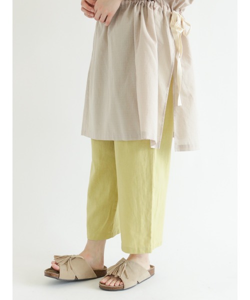 Samansa Mos2（サマンサ モスモス）の「ゆるテーパード8分丈パンツ（その他パンツ・レディース・ブラウン/グレー/イエロー/チャコール・ﾌﾘ-）」の4枚目の写真