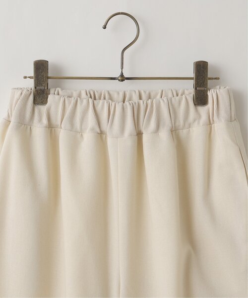 frames RAY CASSIN(フレームスレイカズン)の「WEB限定 リネンブレンド裾スリットジョガーパンツ セットアップ着用可(その他パンツ・レディース・ブラック/グレイッシュベージュ/キナリ・FREE)」の10枚目の写真