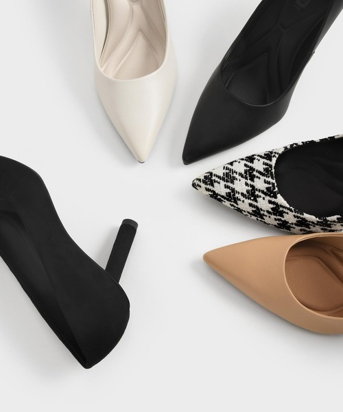 CHARLES & KEITH(チャールズ & キース)の「シリンダーヒール パンプス / Cylindrical Heel Pumps(パンプス・レディース・サンドベージュ/ブラック/オフホワイト・22.5cm/25cm/25.5cm/23cm/24.5cm/23.5cm/22cm)」の20枚目の写真