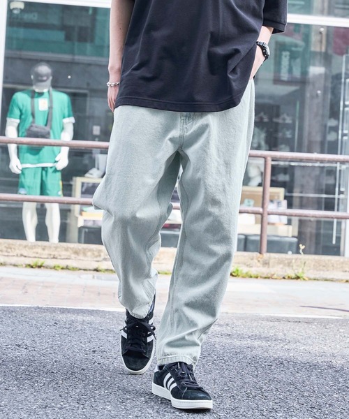 MONO-MART(モノマート)の「ワイドテーパードデニムパンツ(10oz DENIM)(デニムパンツ・メンズ・ホワイト/ブラック/サックスブルー/インディゴブルー/ブラック系その他/ブルー系その他/ワンウォッシュ/ブルー系その他2/ブルー系その他3・S/M/L)」の11枚目の写真