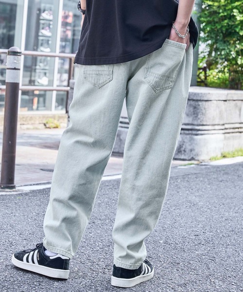 MONO-MART(モノマート)の「ワイドテーパードデニムパンツ(10oz DENIM)(デニムパンツ・メンズ・ホワイト/ブラック/サックスブルー/インディゴブルー/ブラック系その他/ブルー系その他/ワンウォッシュ/ブルー系その他2/ブルー系その他3・S/M/L)」の13枚目の写真