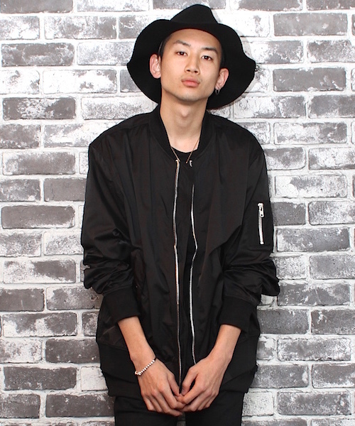 MYE-DO'（マイ・ドゥ）の「ストレッチ LIGHT MA-1（ミリタリージャケット・メンズ・ホワイト/ブラック・MEDIUM/SMALL）」の5枚目の写真