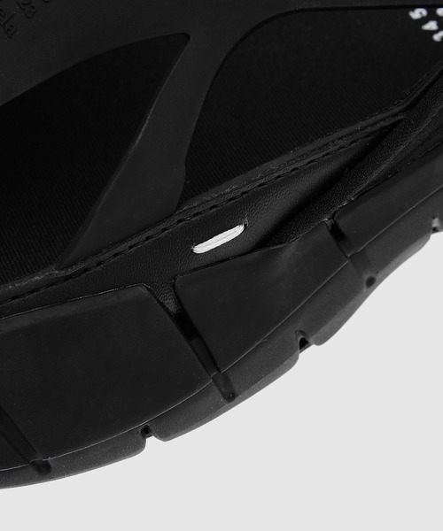 Maison Margiela（メゾンマルジェラ）の「SNEAKERS（スニーカー・レディース・ブラック・36/37.5）」の3枚目の写真