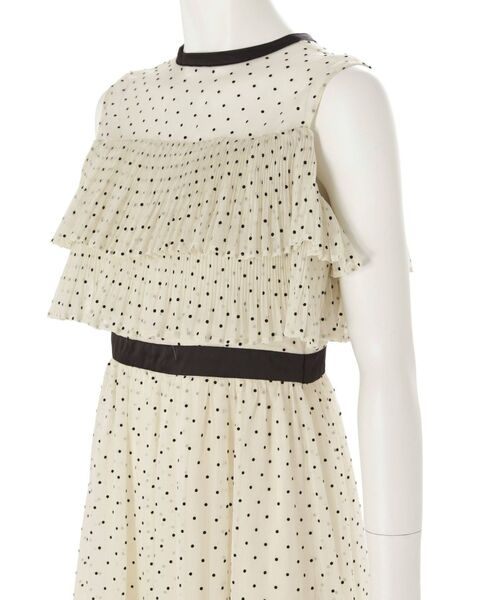 MERCURYDUO（マーキュリーデュオ）の「フロッキードット楊柳ドレス（ドレス・レディース・ブラック/ベージュ・SMALL/MEDIUM）」の14枚目の写真