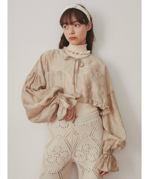 merry jenny（メリージェニー）の「floralショートブラウス（シャツ/ブラウス・レディース・ブラック/ベージュ/オフホワイト・FREE）」の3枚目の写真