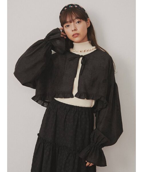 merry jenny（メリージェニー）の「floralショートブラウス（シャツ/ブラウス・レディース・ブラック/ベージュ/オフホワイト・FREE）」の5枚目の写真