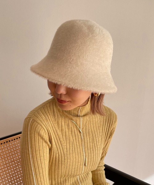 CAPRICIEUX LE'MAGE（カプリシューレマージュ）の「シャギーハット（ハット・レディース・ブラック/オフホワイト/キャメル・FREE）」の2枚目の写真